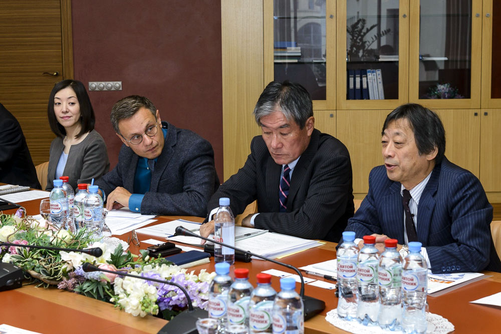 Переговоры с представителями японских компаний, 25 сентября и 4 декабря 2018 года, штаб-квартира ЕАПО