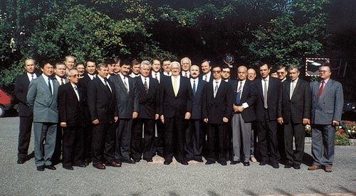 Участники первого административного совета
г.Женева
октябрь, 1995 г.